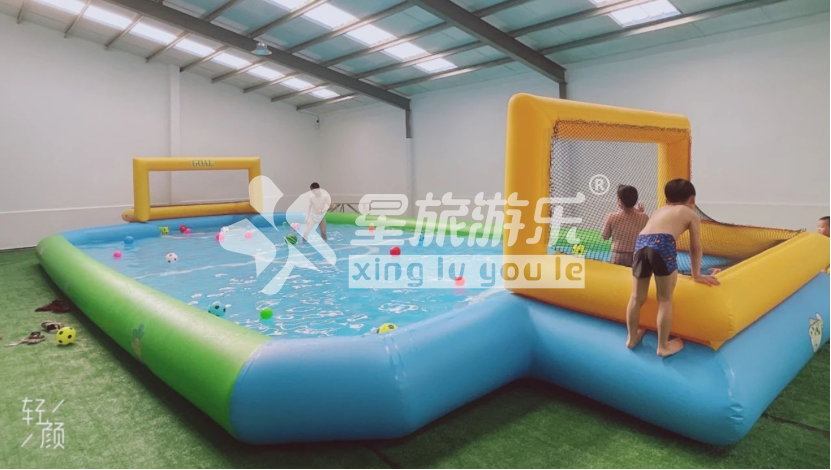 水上足球场